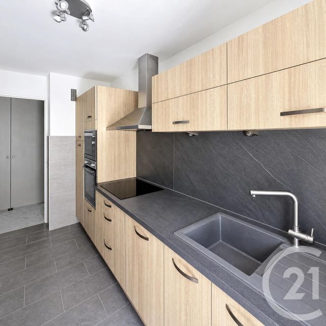 Appartement F2 à vendre - 2 pièces - 48.9 m2 - MANDELIEU LA NAPOULE - 06 - PROVENCE-ALPES-COTE-D-AZUR - Century 21 Azurim
