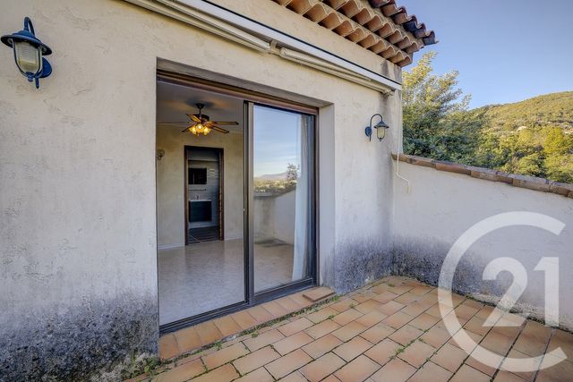 maison à vendre - 6 pièces - 160.11 m2 - MANDELIEU LA NAPOULE - 06 - PROVENCE-ALPES-COTE-D-AZUR - Century 21 Azurim
