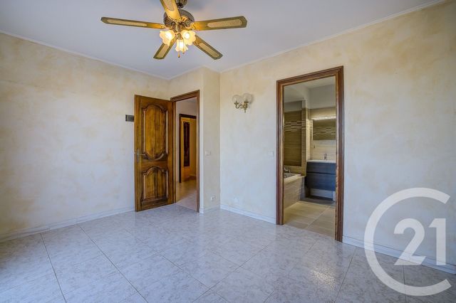 maison à vendre - 6 pièces - 160.11 m2 - MANDELIEU LA NAPOULE - 06 - PROVENCE-ALPES-COTE-D-AZUR - Century 21 Azurim