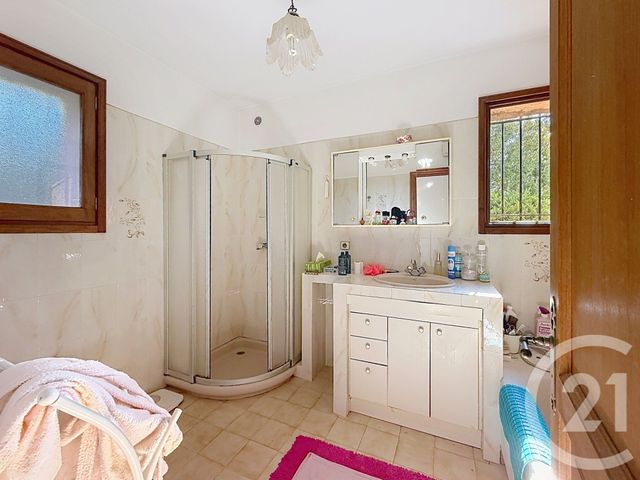 maison à vendre - 5 pièces - 142.48 m2 - MANDELIEU LA NAPOULE - 06 - PROVENCE-ALPES-COTE-D-AZUR - Century 21 Azurim