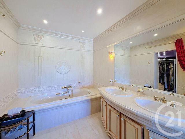 maison à vendre - 8 pièces - 250.0 m2 - CABRIS - 06 - PROVENCE-ALPES-COTE-D-AZUR - Century 21 Azurim