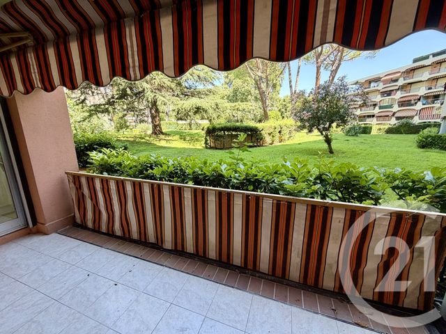 Appartement F2 à vendre - 2 pièces - 51.51 m2 - MANDELIEU LA NAPOULE - 06 - PROVENCE-ALPES-COTE-D-AZUR - Century 21 Azurim