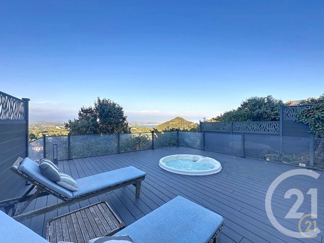 maison à vendre - 4 pièces - 92.0 m2 - MANDELIEU LA NAPOULE - 06 - PROVENCE-ALPES-COTE-D-AZUR - Century 21 Azurim