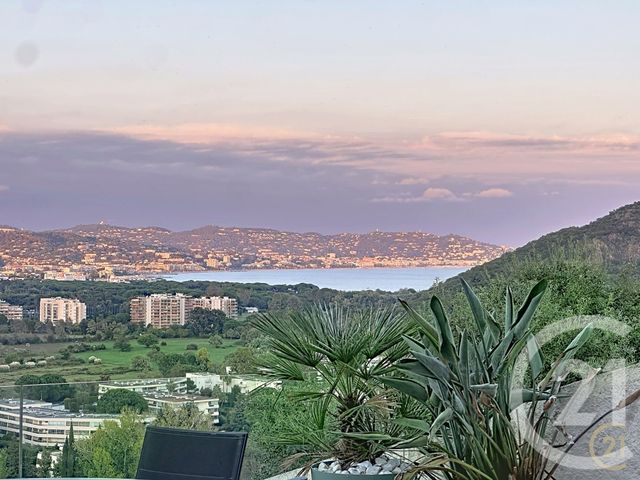 maison à vendre - 4 pièces - 92.0 m2 - MANDELIEU LA NAPOULE - 06 - PROVENCE-ALPES-COTE-D-AZUR - Century 21 Azurim