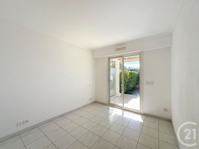 Appartement T2 à vendre - 2 pièces - 36.02 m2 - MANDELIEU LA NAPOULE - 06 - PROVENCE-ALPES-COTE-D-AZUR - Century 21 Azurim