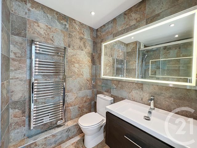 Appartement T2 à vendre - 2 pièces - 36.02 m2 - MANDELIEU LA NAPOULE - 06 - PROVENCE-ALPES-COTE-D-AZUR - Century 21 Azurim