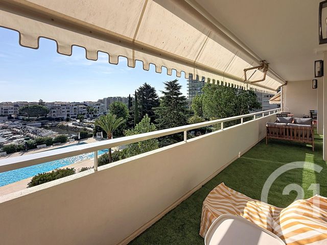 Appartement F3 à vendre - 3 pièces - 65.01 m2 - MANDELIEU LA NAPOULE - 06 - PROVENCE-ALPES-COTE-D-AZUR - Century 21 Azurim