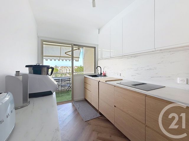 Appartement F3 à vendre - 3 pièces - 65.01 m2 - MANDELIEU LA NAPOULE - 06 - PROVENCE-ALPES-COTE-D-AZUR - Century 21 Azurim