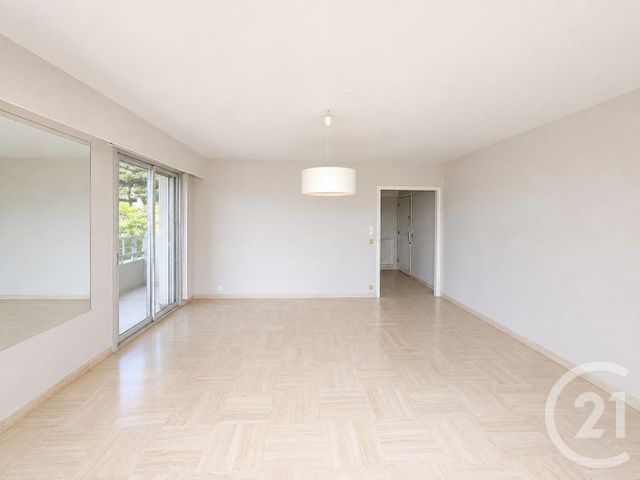 Appartement F3 à vendre - 3 pièces - 71.13 m2 - LE CANNET - 06 - PROVENCE-ALPES-COTE-D-AZUR - Century 21 Azurim