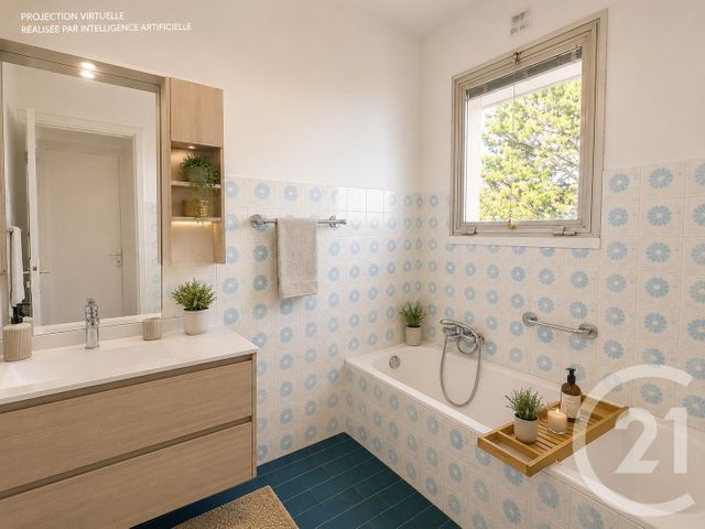 Appartement F3 à vendre - 3 pièces - 71.13 m2 - LE CANNET - 06 - PROVENCE-ALPES-COTE-D-AZUR - Century 21 Azurim