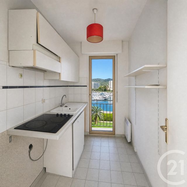 Appartement F2 à vendre - 2 pièces - 42.9 m2 - MANDELIEU LA NAPOULE - 06 - PROVENCE-ALPES-COTE-D-AZUR - Century 21 Azurim