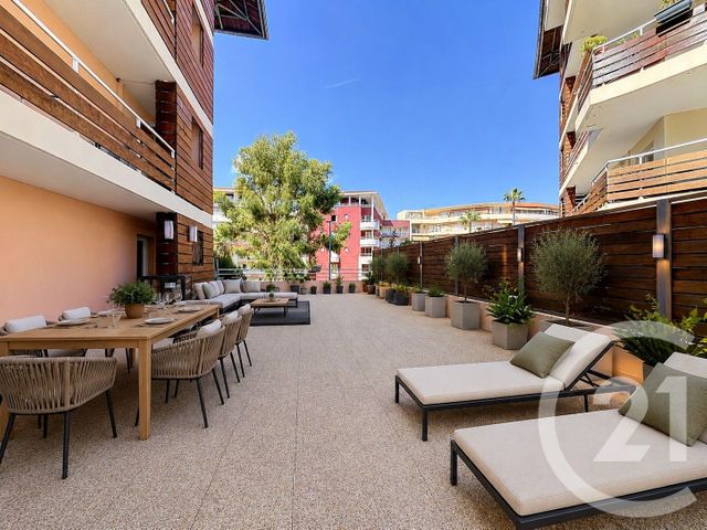 Appartement F3 à vendre - 3 pièces - 67.31 m2 - MANDELIEU LA NAPOULE - 06 - PROVENCE-ALPES-COTE-D-AZUR - Century 21 Azurim