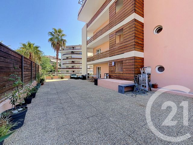 Appartement F3 à vendre - 3 pièces - 67.31 m2 - MANDELIEU LA NAPOULE - 06 - PROVENCE-ALPES-COTE-D-AZUR - Century 21 Azurim