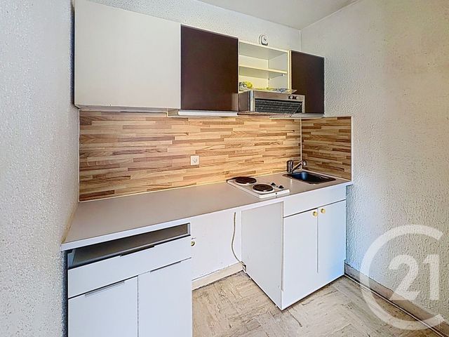 Appartement F2 à vendre - 2 pièces - 33.0 m2 - MANDELIEU LA NAPOULE - 06 - PROVENCE-ALPES-COTE-D-AZUR - Century 21 Azurim
