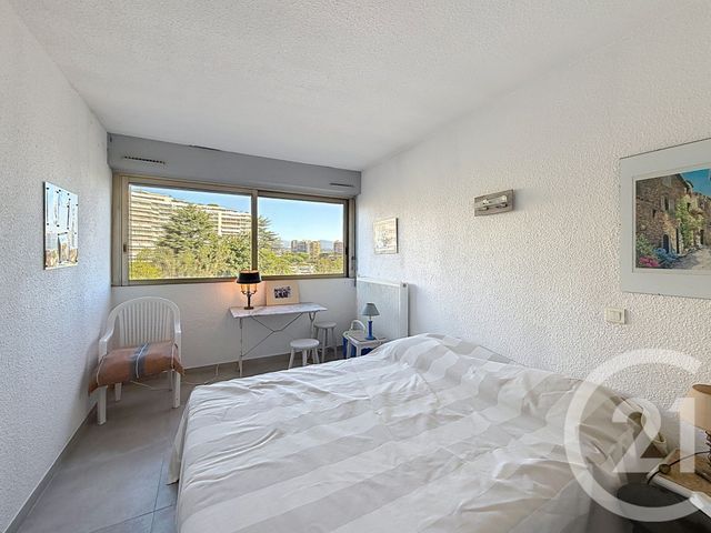 Appartement F5 à vendre - 5 pièces - 101.1 m2 - MANDELIEU LA NAPOULE - 06 - PROVENCE-ALPES-COTE-D-AZUR - Century 21 Azurim