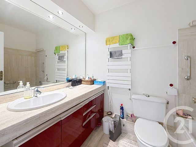 Appartement F5 à vendre - 5 pièces - 101.1 m2 - MANDELIEU LA NAPOULE - 06 - PROVENCE-ALPES-COTE-D-AZUR - Century 21 Azurim