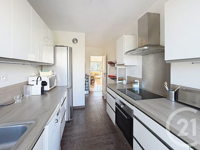 Appartement F5 à vendre - 5 pièces - 101.1 m2 - MANDELIEU LA NAPOULE - 06 - PROVENCE-ALPES-COTE-D-AZUR - Century 21 Azurim