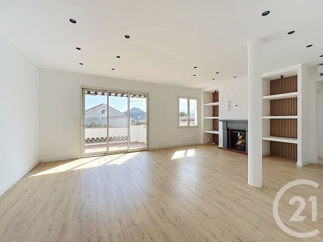 maison à vendre - 6 pièces - 153.81 m2 - MANDELIEU LA NAPOULE - 06 - PROVENCE-ALPES-COTE-D-AZUR - Century 21 Azurim