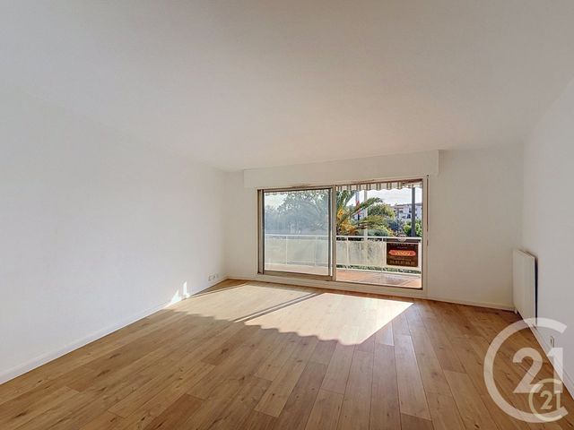 Appartement T2 à vendre - 2 pièces - 50.04 m2 - MANDELIEU LA NAPOULE - 06 - PROVENCE-ALPES-COTE-D-AZUR - Century 21 Azurim