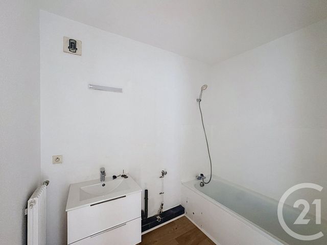 Appartement T3 à vendre - 3 pièces - 68.69 m2 - MANDELIEU LA NAPOULE - 06 - PROVENCE-ALPES-COTE-D-AZUR - Century 21 Azurim