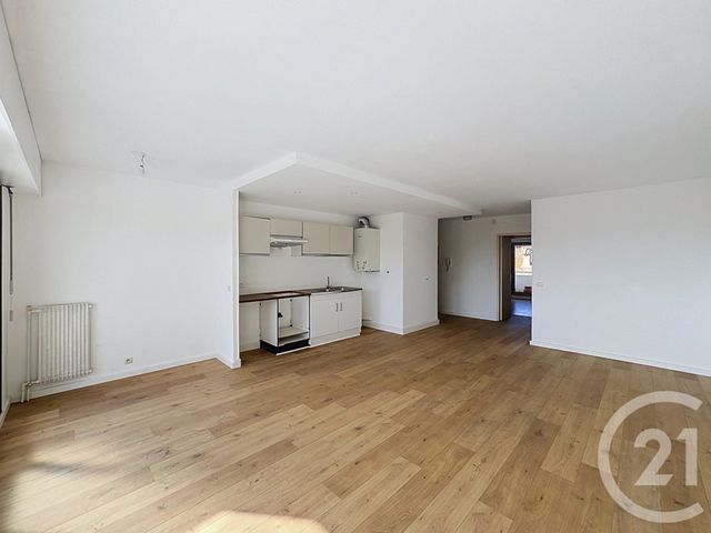Appartement T3 à vendre - 3 pièces - 68.69 m2 - MANDELIEU LA NAPOULE - 06 - PROVENCE-ALPES-COTE-D-AZUR - Century 21 Azurim
