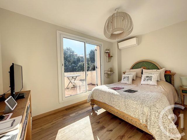maison à vendre - 4 pièces - 101.34 m2 - MANDELIEU LA NAPOULE - 06 - PROVENCE-ALPES-COTE-D-AZUR - Century 21 Azurim