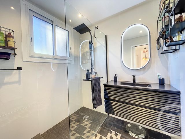 maison à vendre - 4 pièces - 101.34 m2 - MANDELIEU LA NAPOULE - 06 - PROVENCE-ALPES-COTE-D-AZUR - Century 21 Azurim