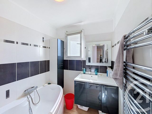 Appartement F4 à vendre - 4 pièces - 78.0 m2 - MANDELIEU LA NAPOULE - 06 - PROVENCE-ALPES-COTE-D-AZUR - Century 21 Azurim